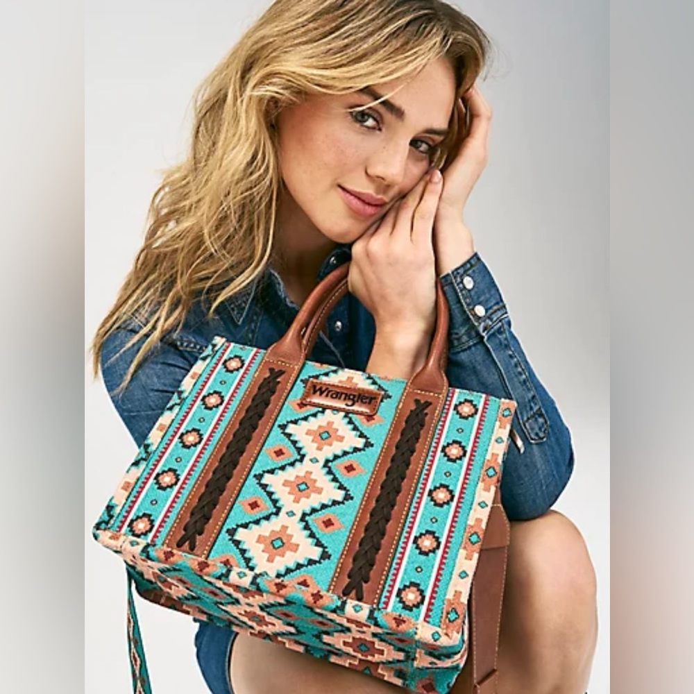 Wrangler viral tote